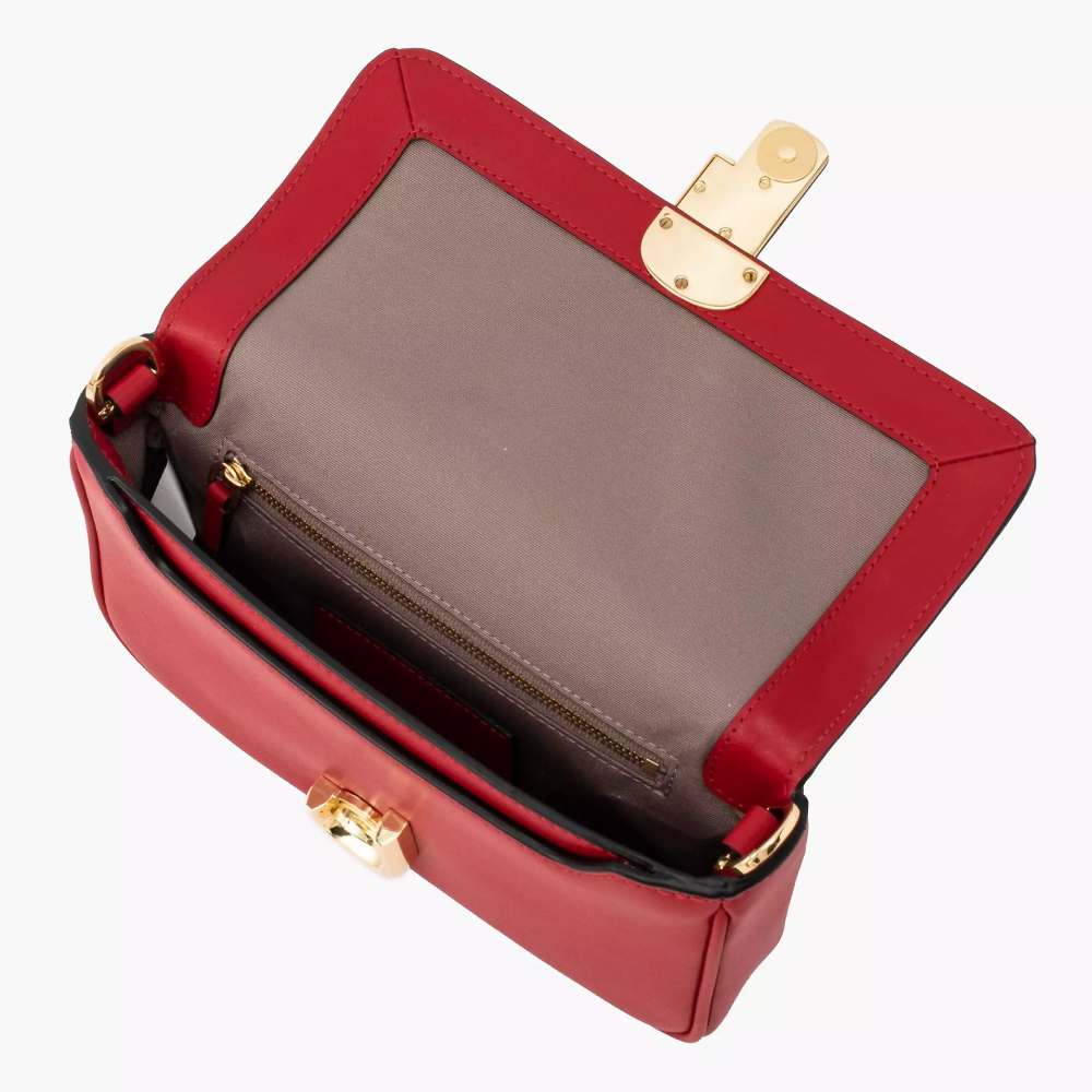 СУМКА THE J MARC SHOULDER BAG TRUE RED